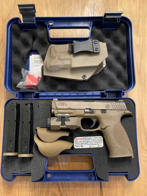 Smith &amp; Wesson M&amp;P 40 VTAC Edition