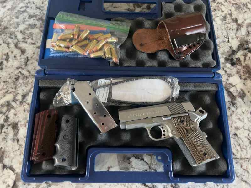 Colt Defender .45acp stainless 