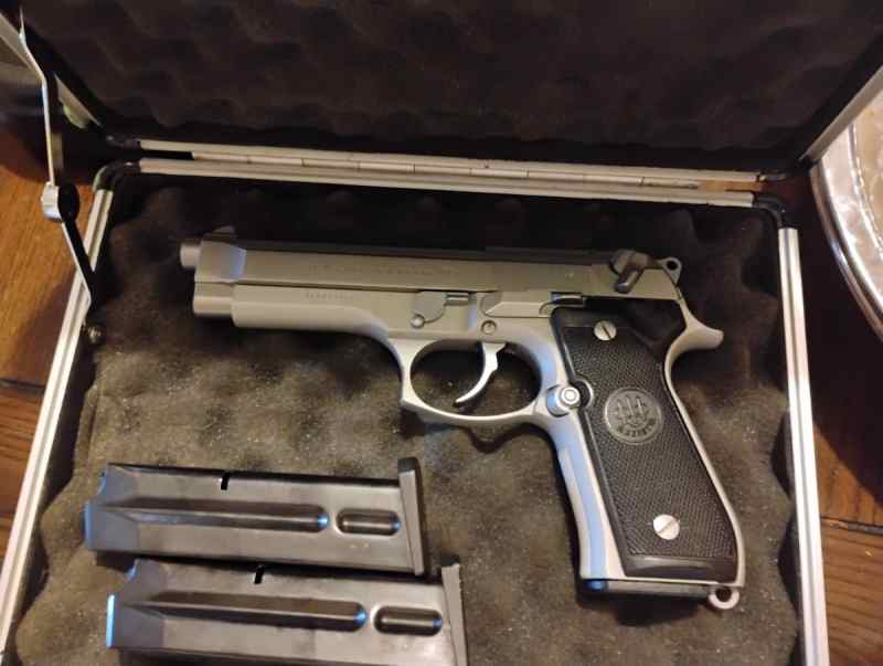 Beretta 92 FS inox