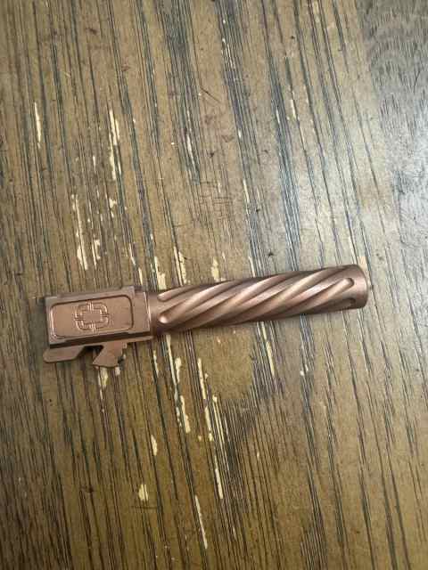 Glock 19 (Shadow System Bronze Barrel)