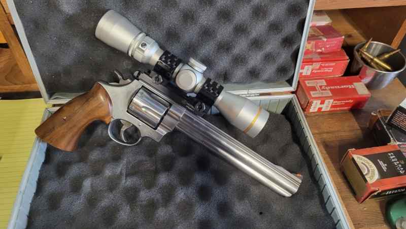 Smith &amp; Wesson 44 magnum 629 classic DX