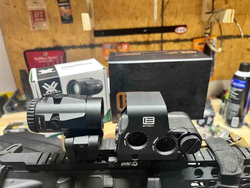 Eotech XPS2 with 3x magnifier 