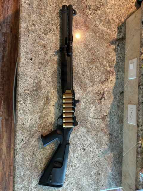 Benelli M4