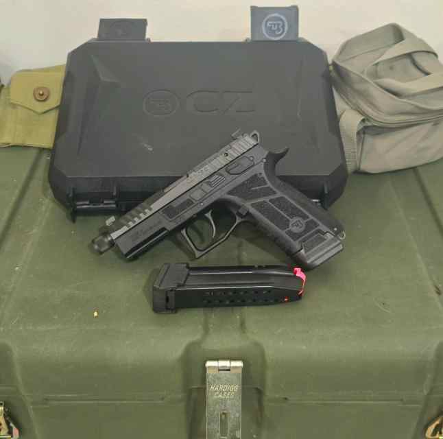 CZ P09 C Nocturne