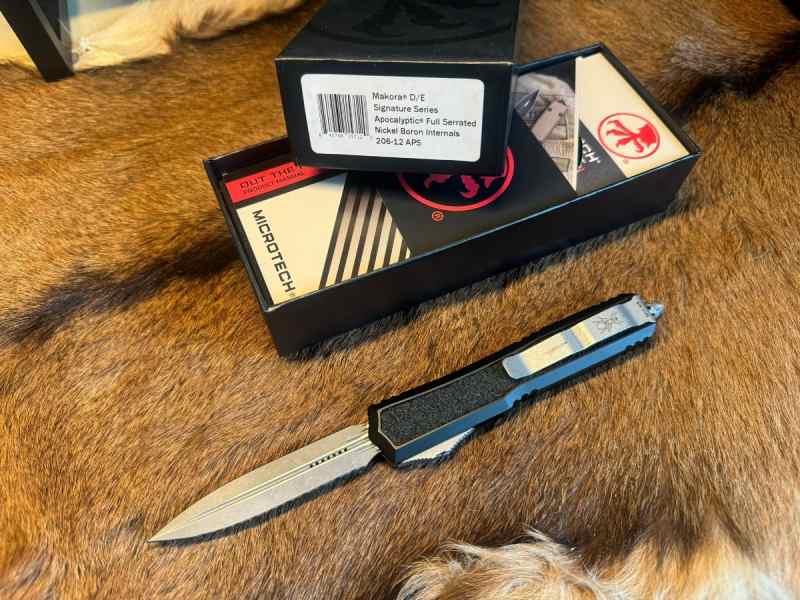 Microtech Makora Double Edge OTF Automatic