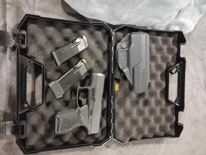 Taurus GX4 Graphene 
