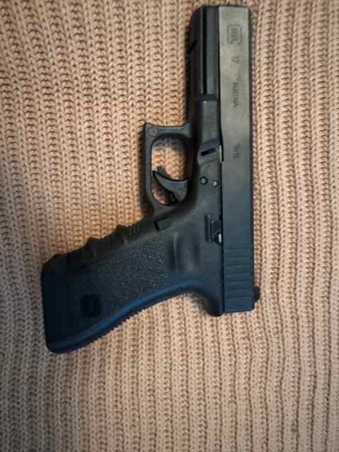 glock 2.jpg