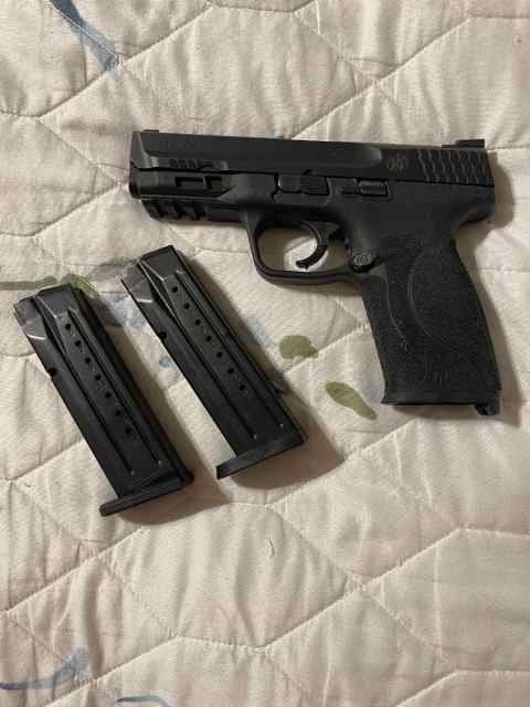 S&W M2.0 (1).jpg