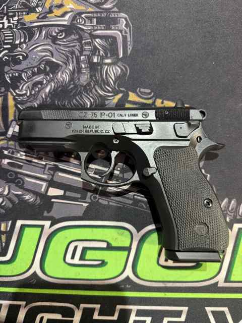CZ 75 P-01