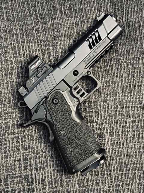 Trade for 2 Glocks