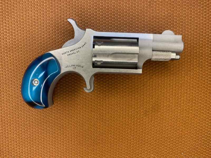 NEW IN BOX - NAA Mini Revolver - 22LR - 1 1/8&quot; 