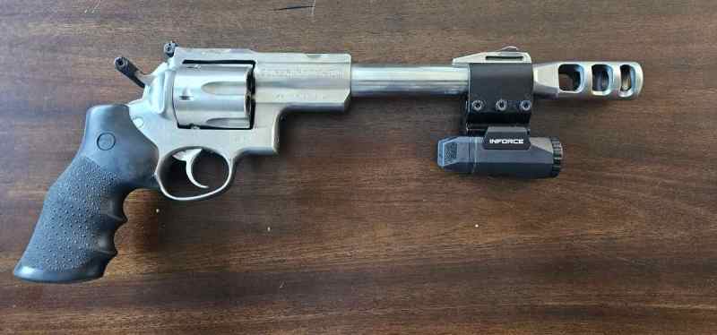 Ruger super redhawk 44mag. Price reduced 