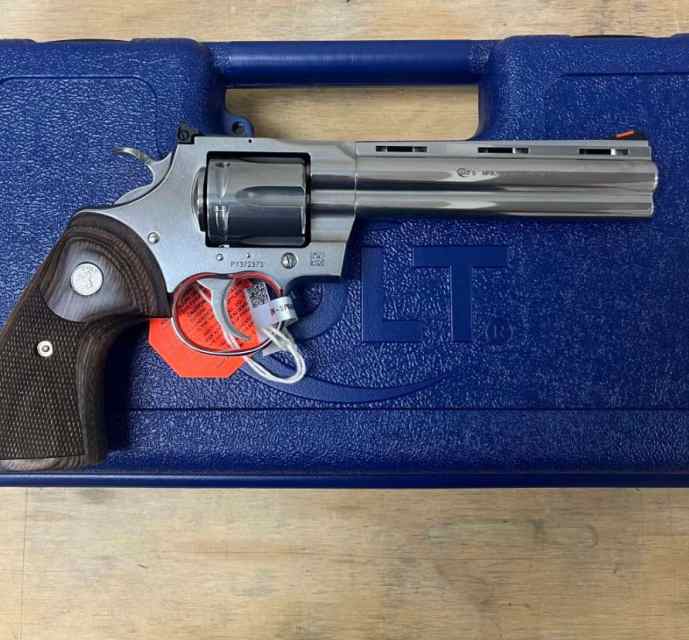 Colt Python 357 Magnum 6&quot;