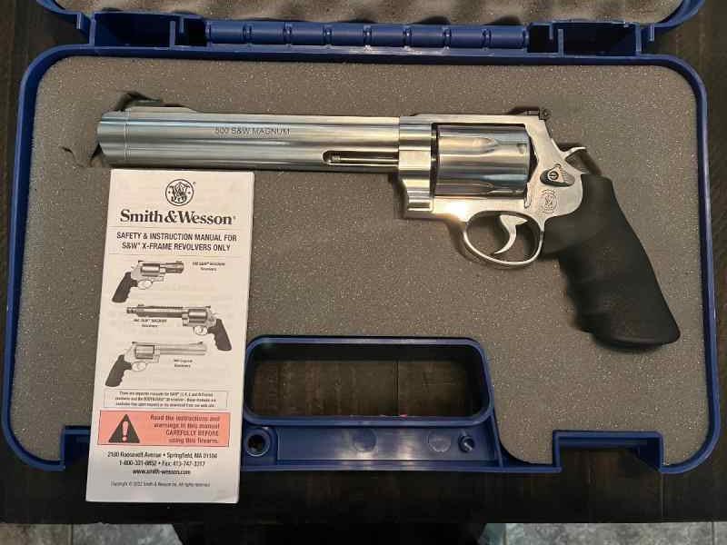 Smith and Wesson 500 Magnum (Open Box)