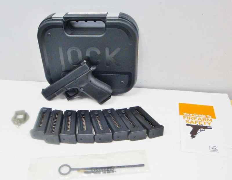 Glock Model 44 Gen5 .22LR Pistol 4” Bbl. W/ Case
