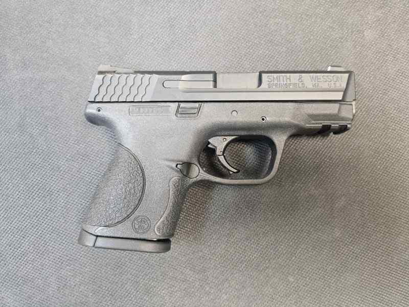 Used Smith &amp; Wesson M&amp;P40C