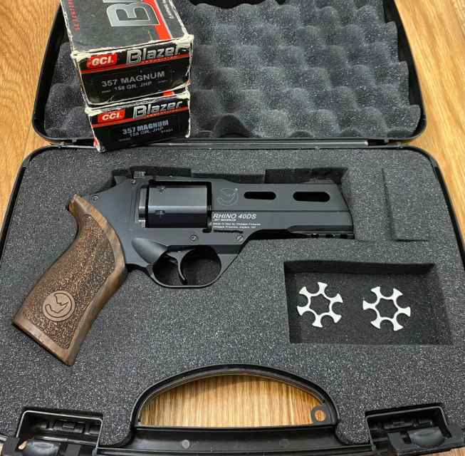 Chiappa Rhino 40DS 357 Magnum