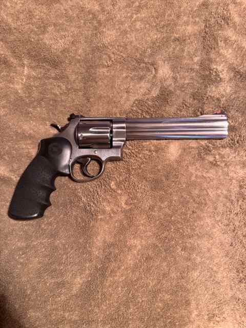 Smith and Wesson 629 Classic