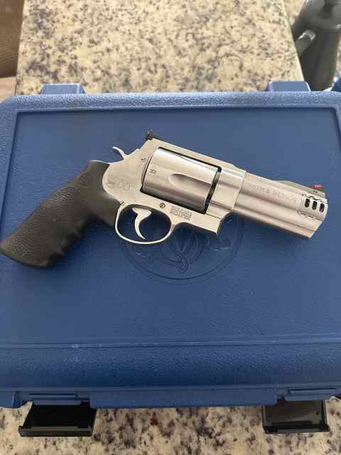 Smith &amp; Wesson 500 5 inch