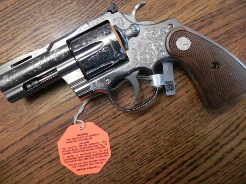 COLT PYTHON 3&quot; bbl FACTORY ENGRAVED,UNTURNED