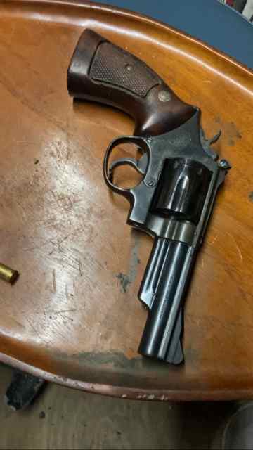 S&amp;W model 19