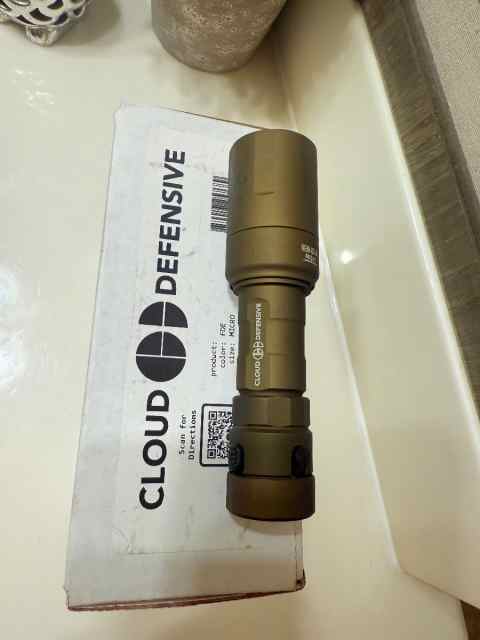 Cloud defense rein 3.0 micro rifle light